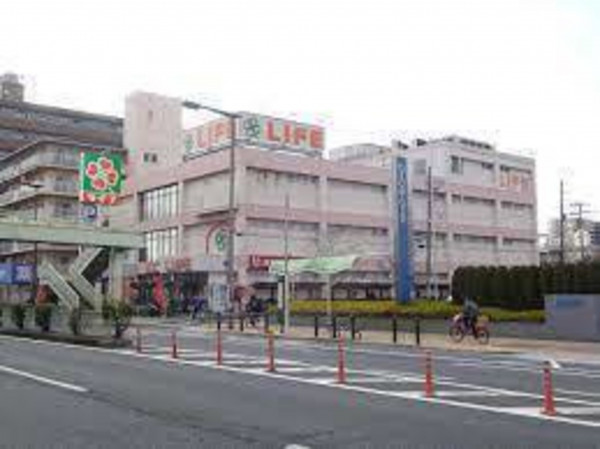 大阪市城東区諏訪、中古一戸建てのスーパー画像です