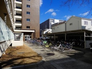 大阪市城東区関目、マンションのエントランス画像です