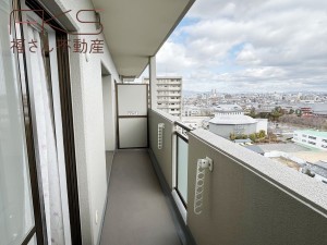 大阪市鶴見区緑、マンションのバルコニー画像です