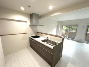 大阪市鶴見区横堤、マンションのキッチン画像です