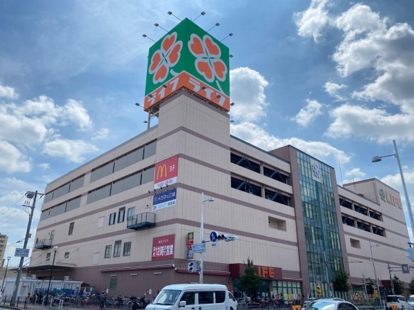 大阪市城東区関目、マンションのスーパー画像です