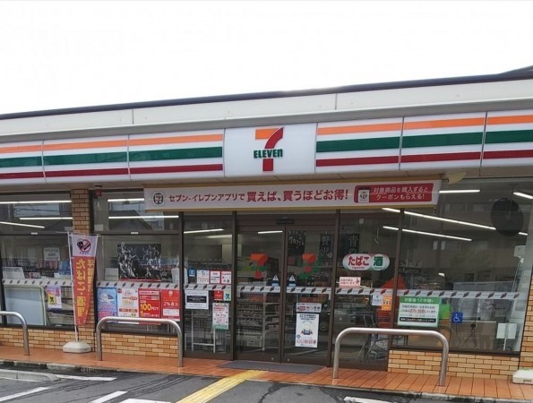 大阪市都島区都島本通、中古一戸建てのコンビニ画像です