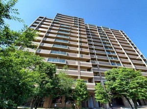 大阪市都島区毛馬町、マンションの外観画像です