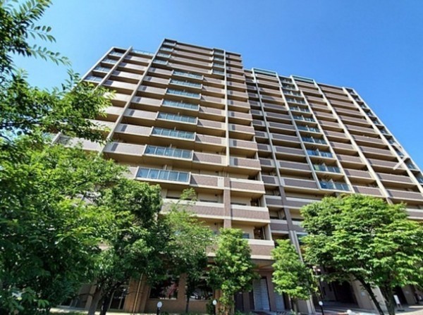 大阪市都島区毛馬町、マンションの外観画像です