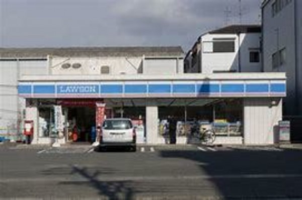 大阪市鶴見区鶴見、中古一戸建てのコンビニ画像です