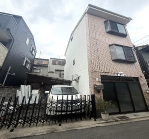 大阪市生野区勝山北、中古一戸建ての外観画像です