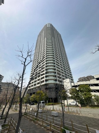大阪市都島区善源寺町、マンションの外観画像です