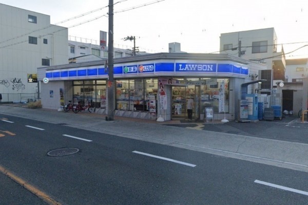 大阪市生野区桃谷、中古一戸建てのコンビニ画像です