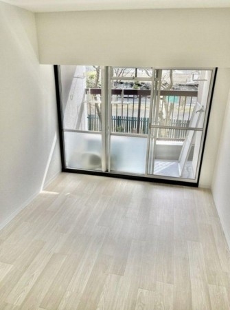 大阪市旭区高殿、マンションの子ども部屋画像です