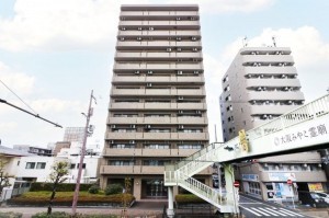 大阪市都島区都島北通、マンションの外観画像です