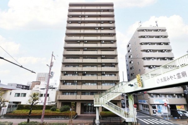大阪市都島区都島北通、マンションの外観画像です