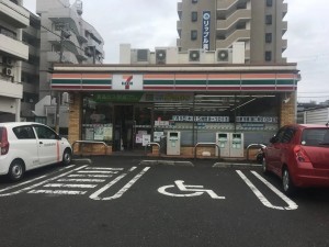 大阪市城東区天王田、中古一戸建てのコンビニ画像です