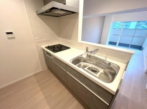 大阪市旭区高殿、マンションのキッチン画像です