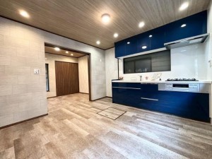大阪市旭区高殿、中古一戸建てのキッチン画像です