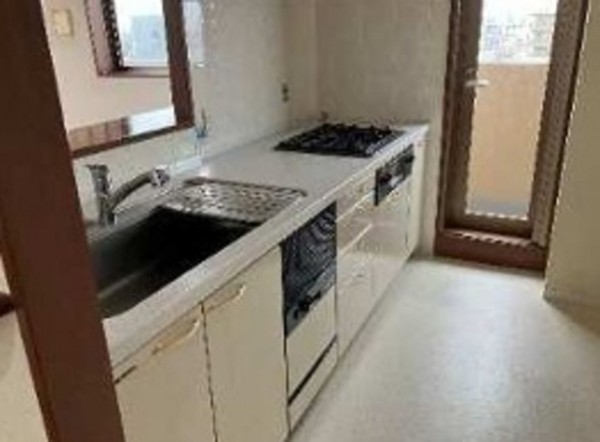 大阪市城東区永田、マンションのキッチン画像です