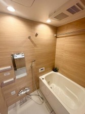 大阪市城東区中央、マンションの風呂画像です