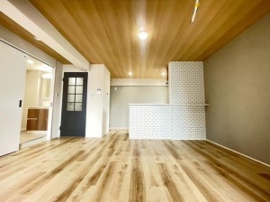 大阪市城東区野江、マンションの居間画像です