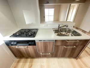 大阪市城東区野江、マンションのキッチン画像です