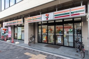 大阪市東成区大今里、中古一戸建てのコンビニ画像です