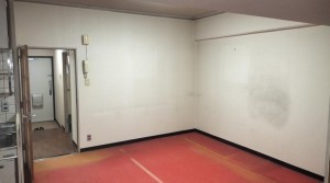 大阪市城東区成育、マンションの居間画像です
