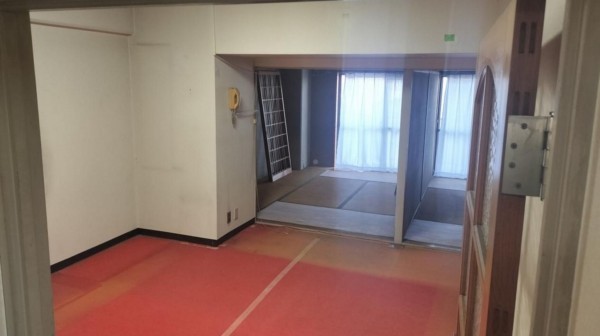 大阪市城東区成育、マンションの寝室画像です