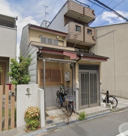 大阪市生野区林寺、中古一戸建ての外観画像です