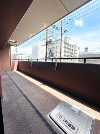 大阪市旭区大宮、マンションのバルコニー画像です
