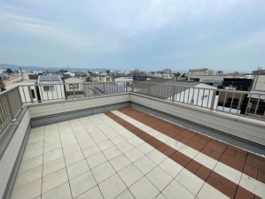 大阪市生野区田島、中古一戸建てのバルコニー画像です