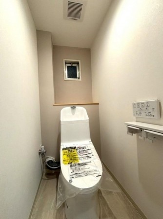 大阪市旭区新森、マンションのトイレ画像です