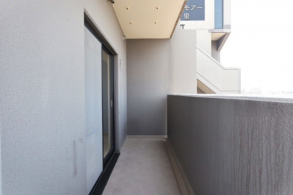大阪市東成区玉津、マンションのバルコニー画像です