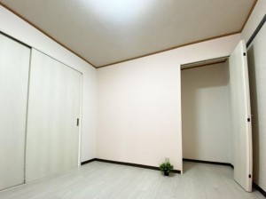 大阪市旭区高殿、マンションの寝室画像です