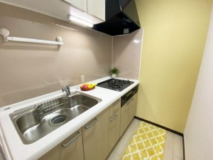 大阪市旭区高殿、マンションのキッチン画像です