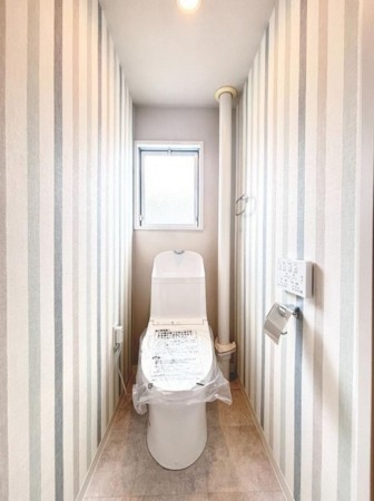大阪市都島区友渕町、マンションのトイレ画像です