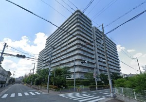 大阪市旭区高殿、マンションの外観画像です