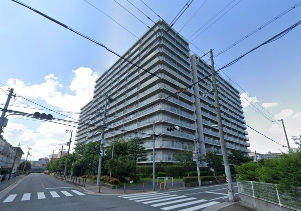 大阪市旭区高殿、マンションの外観画像です