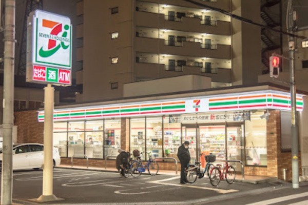 大阪市城東区中央、マンションのコンビニ画像です