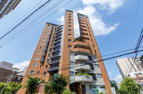 大阪市城東区中央、マンションの外観画像です