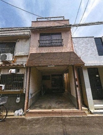 大阪市生野区舎利寺、中古一戸建ての外観画像です