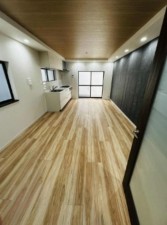 大阪市旭区高殿、中古一戸建ての居間画像です