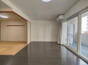 大阪市都島区片町、マンションの居間画像です