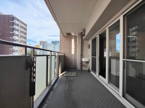 大阪市都島区片町、マンションのバルコニー画像です