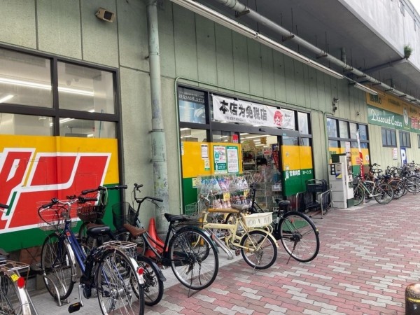 大阪市都島区片町、マンションのドラッグストア画像です