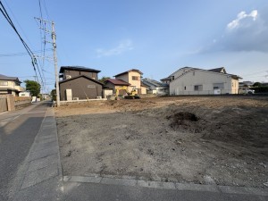 宮崎市村角町、土地の前面道路を含む現地写真画像です