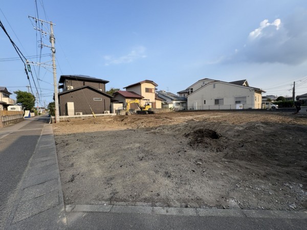宮崎市村角町、土地の前面道路を含む現地写真画像です