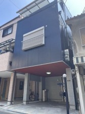 大阪市生野区桃谷、中古一戸建ての外観画像です