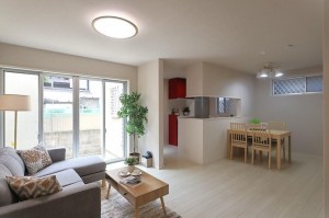 大阪市生野区田島、中古一戸建ての居間画像です