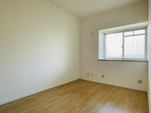 大阪市城東区古市、マンションの子ども部屋画像です