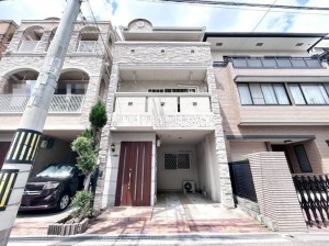 大阪市生野区舎利寺、中古一戸建ての外観画像です