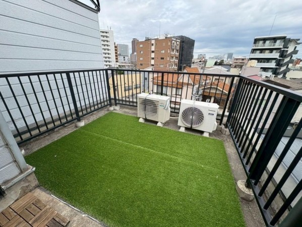 大阪市東成区大今里西、中古一戸建てのバルコニー画像です
