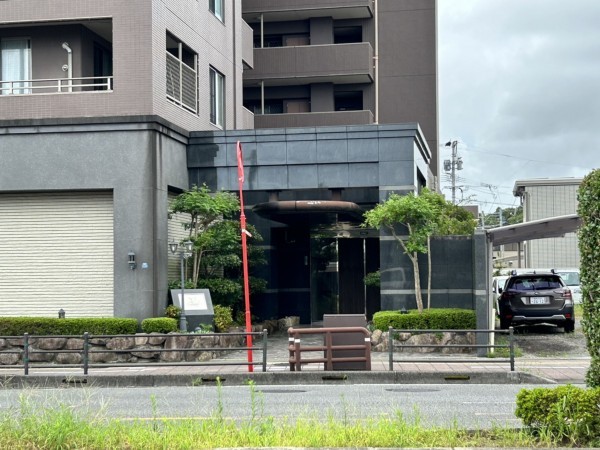 宮崎市神宮東、マンションの外観画像です